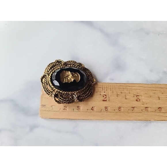 Intaglio Cameo Brooch Vintage, READ - Picture 9 of 10